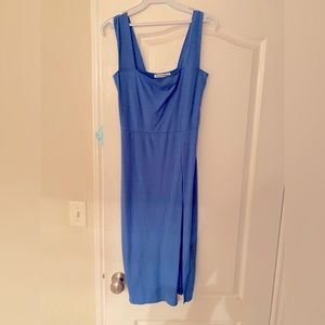 Reformation cassi dress in size M. Only worn once. Like new condition.